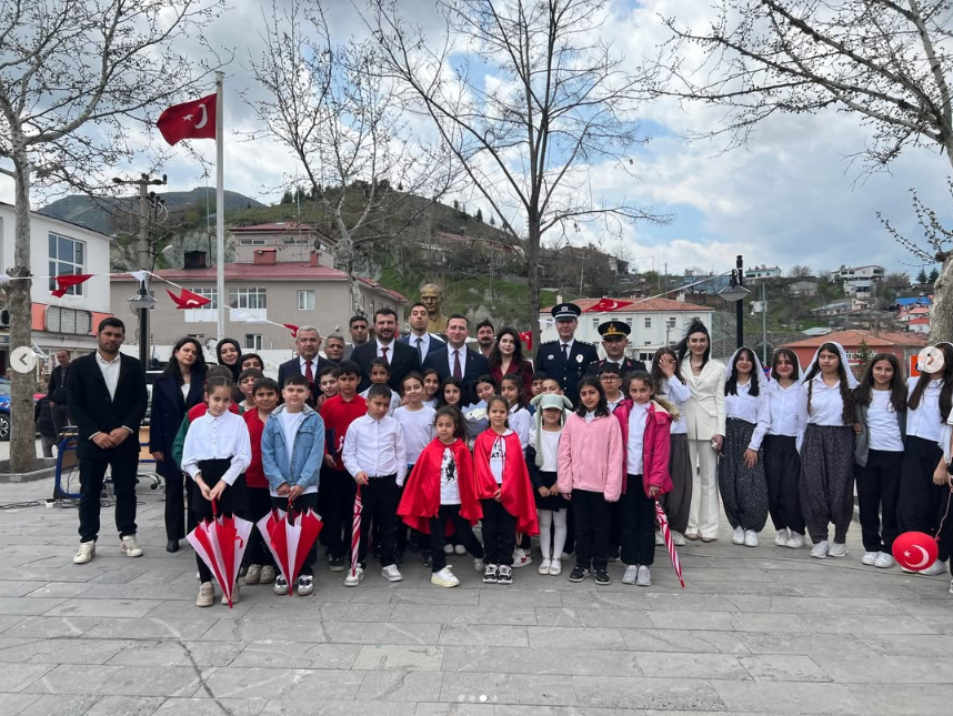 Geleceğimizin Teminatı Çocuklarımızla El Ele: İlçemizde 23 Nisan Bayramı Coşkusu